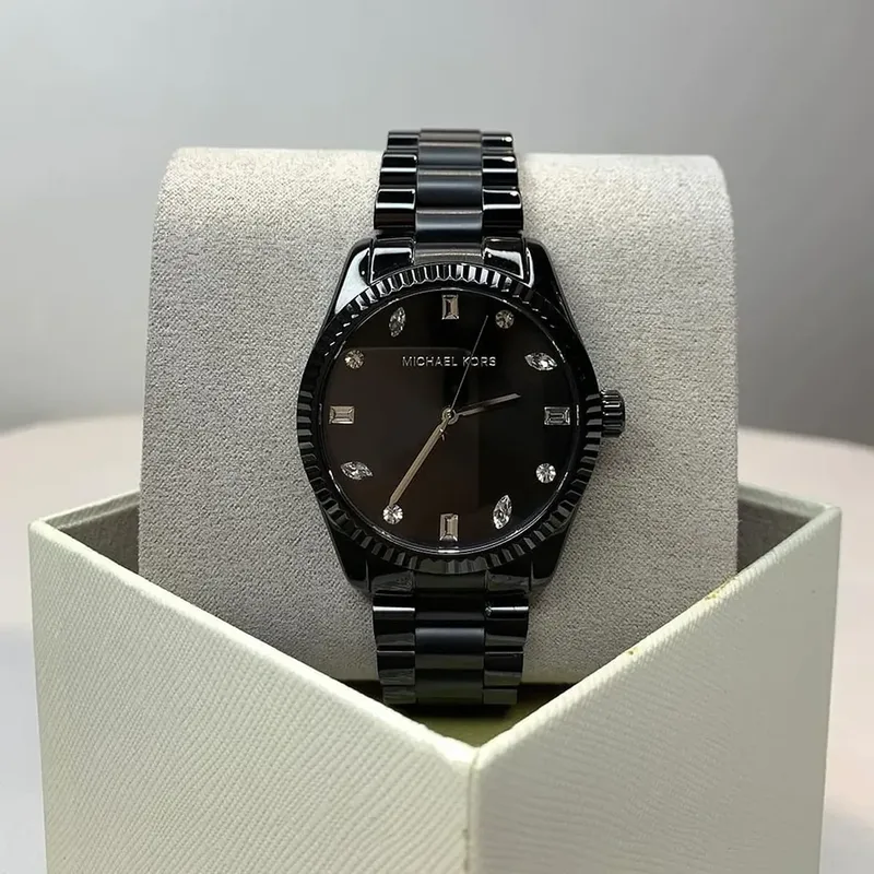שעון יד לאישה של Michael Kors מקולקציית LEXINGTON דגם MK7442