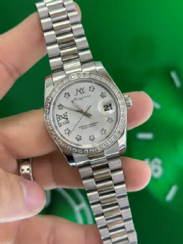 שעונים לאישה